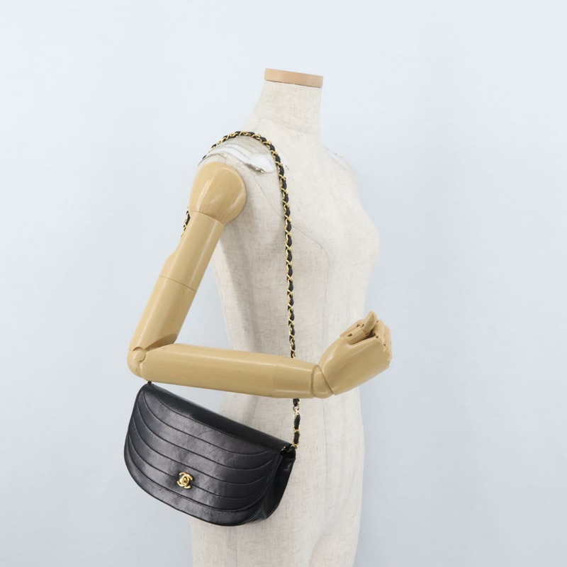 【日本直送】香奈兒半月形鏈條肩背包，羊皮材質，黑色，金色，CC標誌，正品，BSZ402-25