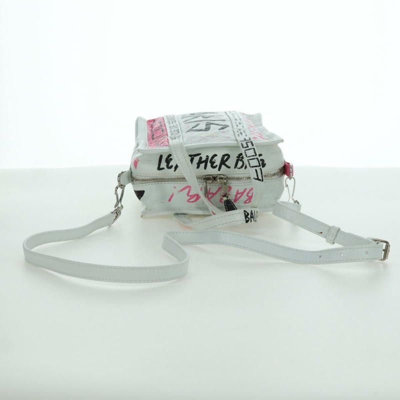 【日本直送】BALENCIAGA Graffiti Bazaar Shopper XXS 皮革雙肩包 513988 正品 LNZ819V-9