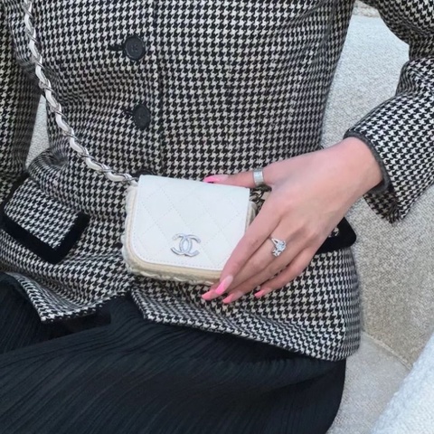 Chanel 白銀mini編織盒子包 白色銀扣 羊皮 10*9*4 9新 配件塵袋