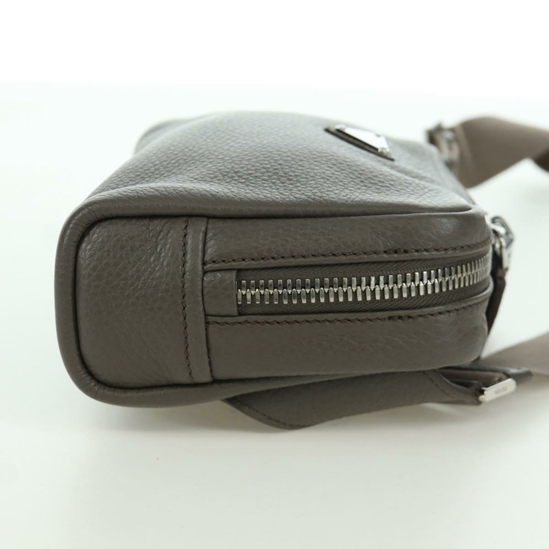 【日本直送】PRADA Vitterodino 肩背包，皮革，灰色/銀色，2VH184，正品 ARZ688SAM-3