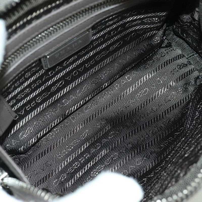 【日本直送】PRADA Vitterodino 肩背包，皮革，灰色/銀色，2VH184，正品 ARZ688SAM-10