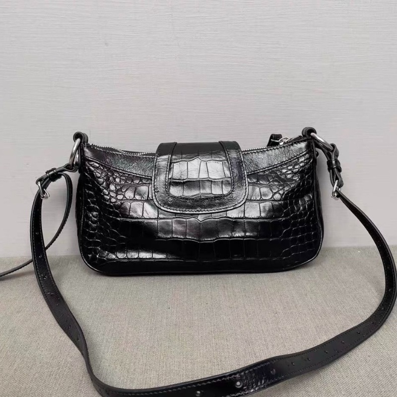 Balenciaga Essex B 鱷魚皮壓紋肩背包 26*5*14cm 9新 配件塵袋-4