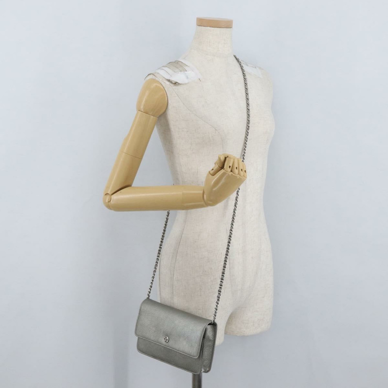 【日本直送】香奈兒鏈皮夾單肩包 皮革 銀色 CC 正品 ka3340SAV-30