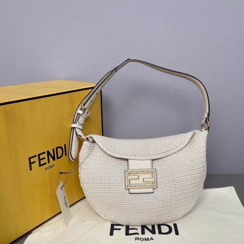 FENDI Croissant秀款編織牛角包新月包 奶油白色 牛皮 29*3*22 95新 配件塵袋-1