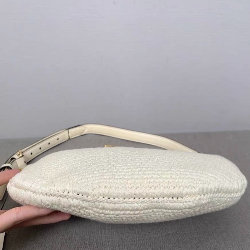 FENDI Croissant秀款編織牛角包新月包 奶油白色 牛皮 29*3*22 95新 配件塵袋-3