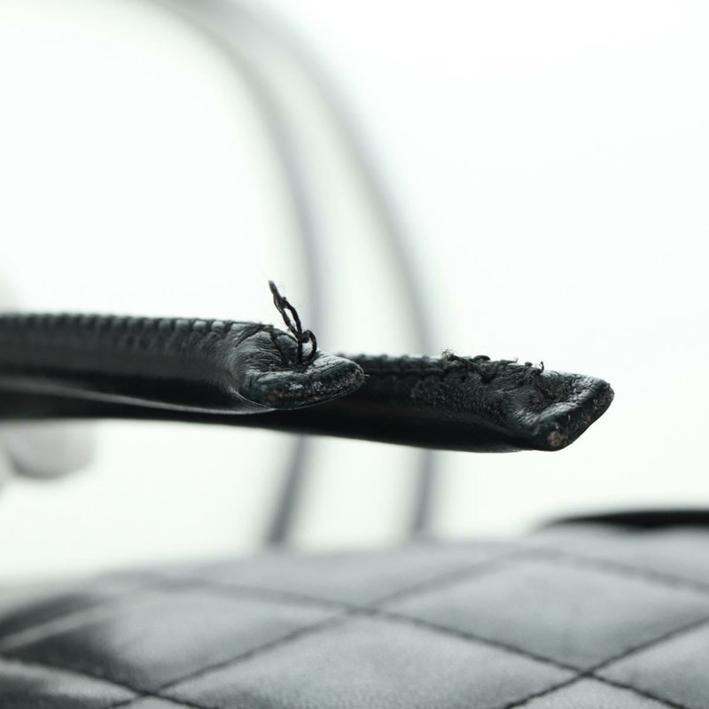 【日本直送】香奈兒 Cambon 系列絎縫肩背包，黑色銀色雙C標誌皮革，貨號 166791A-7