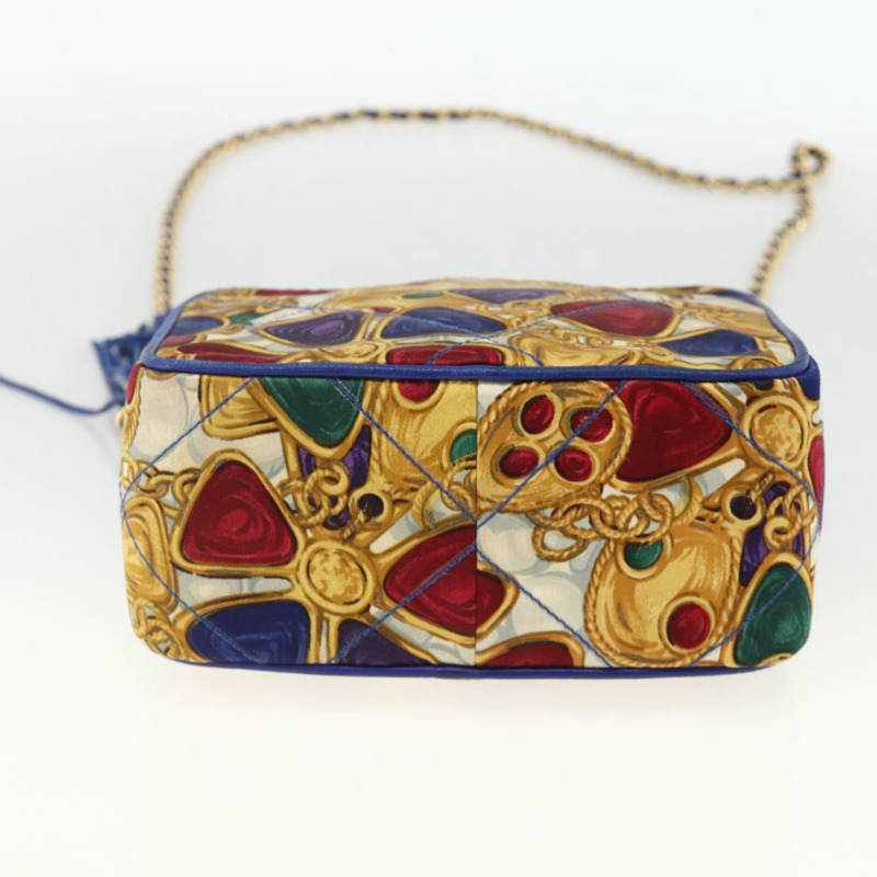 【日本直送】香奈兒 (CHANEL) 菱格紋鏈條肩背包，緞面藍色，金色雙C標誌，正品 BAZ668V-4