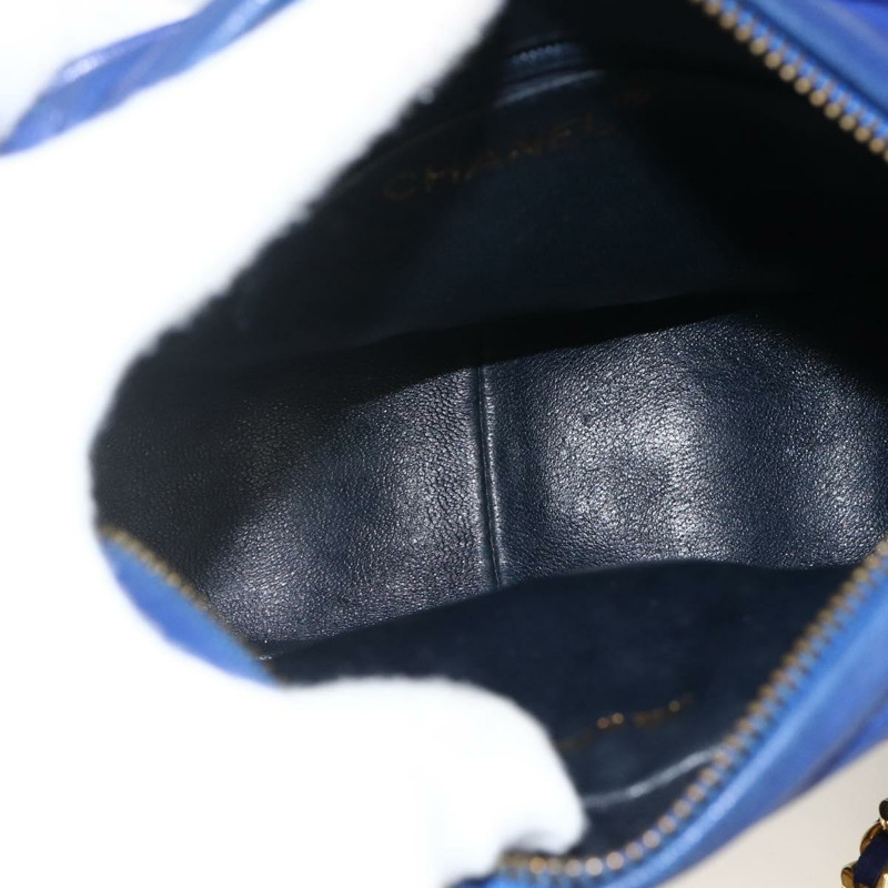 【日本直送】香奈兒 (CHANEL) 菱格紋鏈條肩背包，緞面藍色，金色雙C標誌，正品 BAZ668V-9