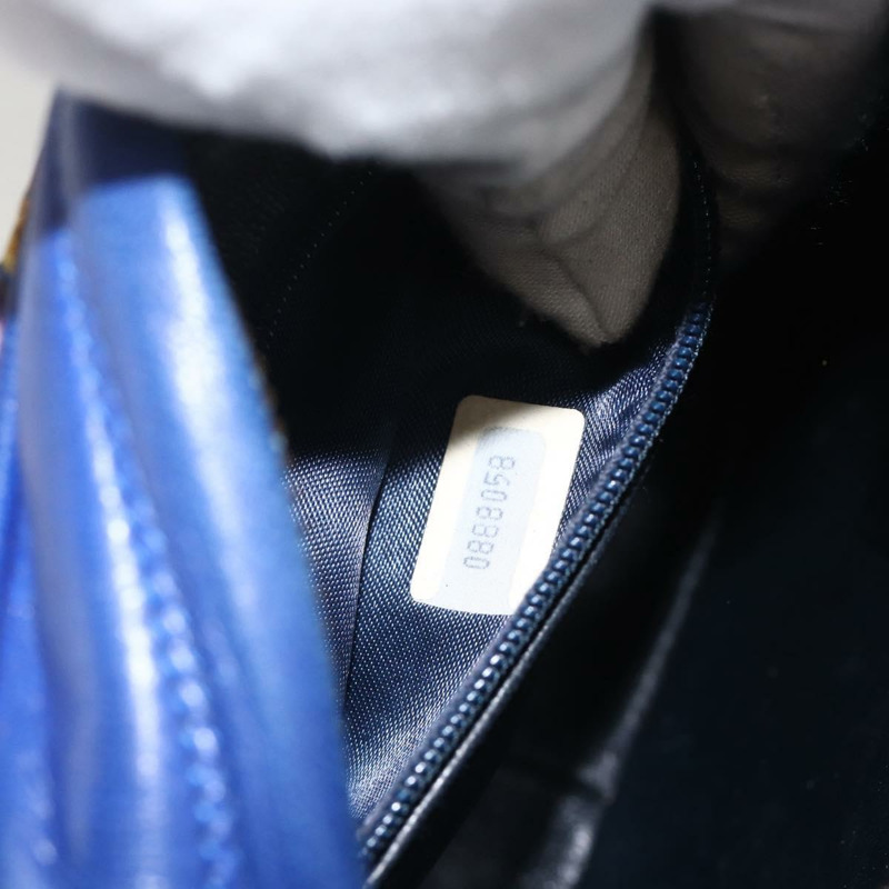 【日本直送】香奈兒 (CHANEL) 菱格紋鏈條肩背包，緞面藍色，金色雙C標誌，正品 BAZ668V-10