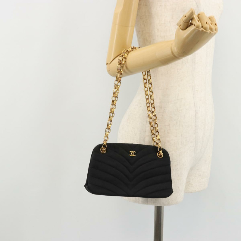 【日本直送】香奈兒 (CHANEL) 尼龍黑色金色雙C鏈條肩背包 Auth BAZ733A-22