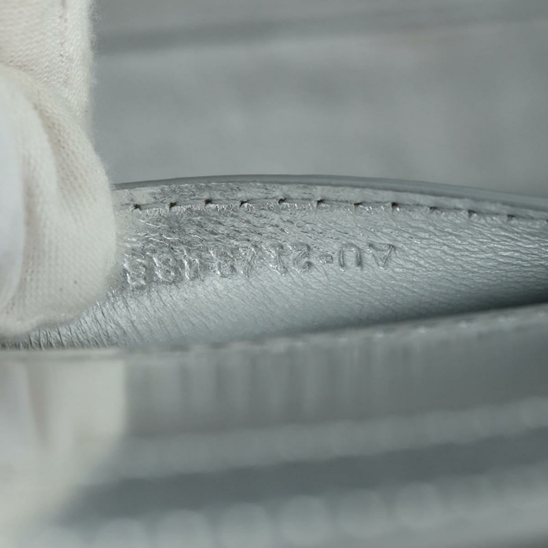 【日本直送】Salvatore Ferragamo Gancini Wanda 手袋 漆皮 兩用 銀色 正品 BAZ481V-10