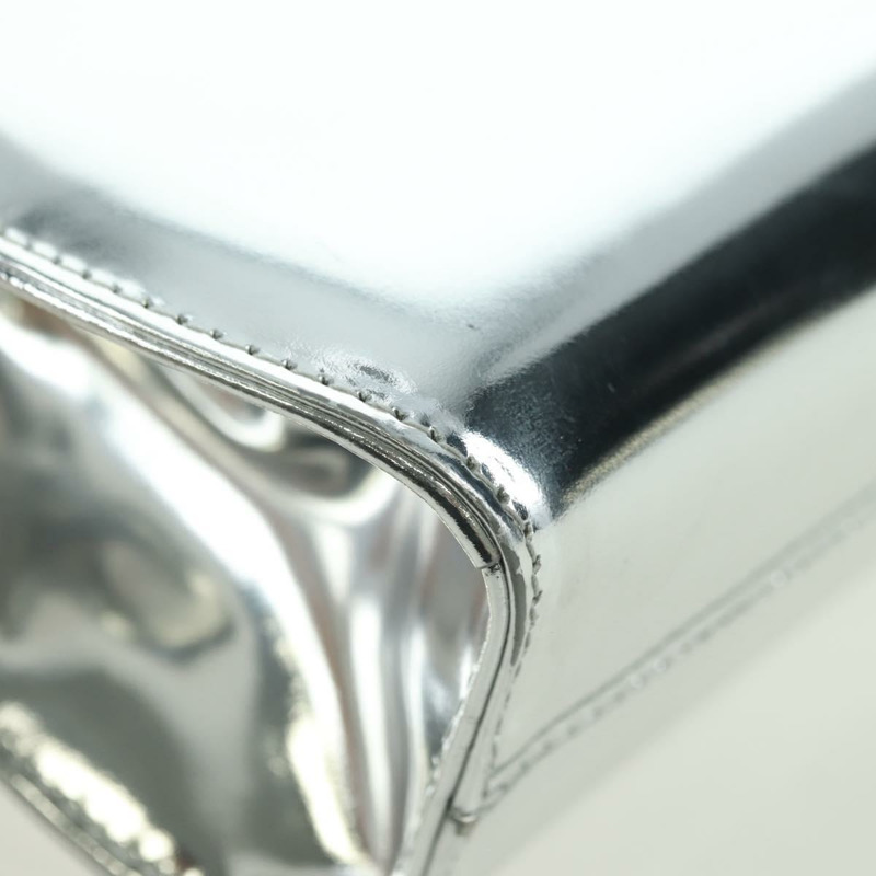 【日本直送】Salvatore Ferragamo Gancini Wanda 手袋 漆皮 兩用 銀色 正品 BAZ481V-14