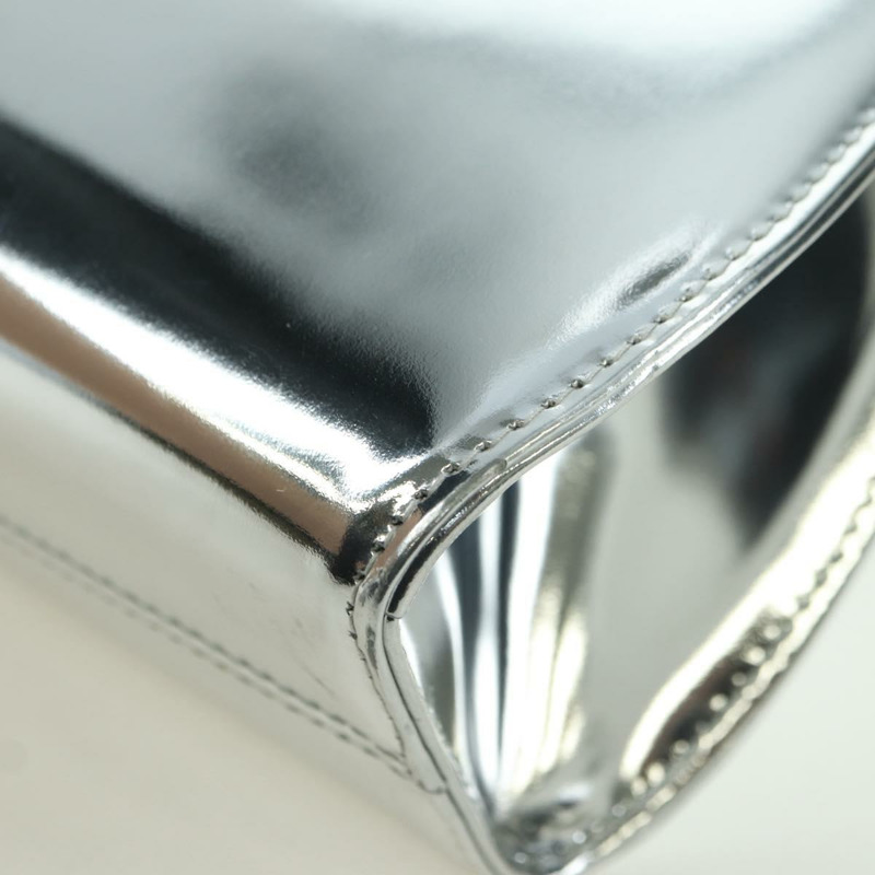 【日本直送】Salvatore Ferragamo Gancini Wanda 手袋 漆皮 兩用 銀色 正品 BAZ481V-15