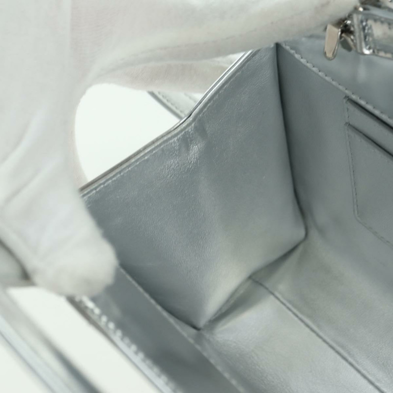 【日本直送】Salvatore Ferragamo Gancini Wanda 手袋 漆皮 兩用 銀色 正品 BAZ481V-20