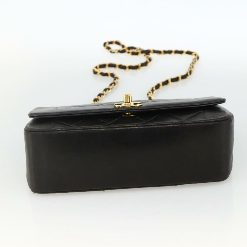 【日本直送】香奈兒 Diana 22 絎縫鏈條包，羊皮材質，黑色，金色雙C標誌，正品 ka3815V-4