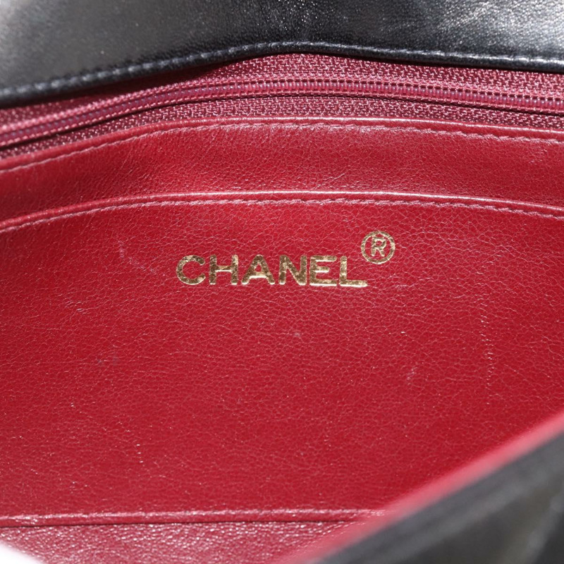 【日本直送】香奈兒 Diana 22 絎縫鏈條包，羊皮材質，黑色，金色雙C標誌，正品 ka3815V-18