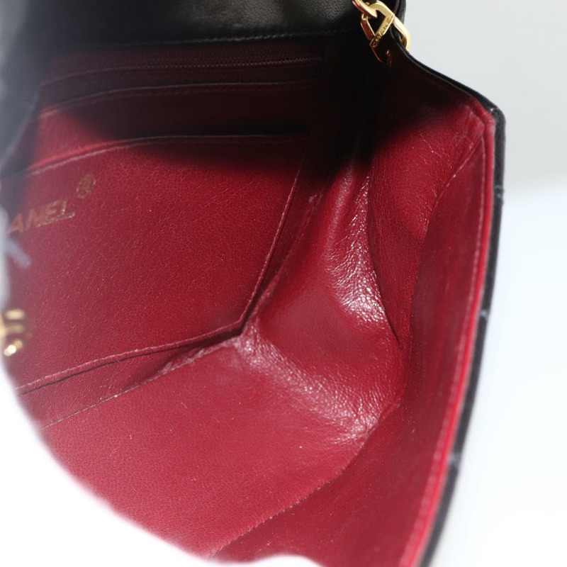 【日本直送】香奈兒 Diana 22 絎縫鏈條包，羊皮材質，黑色，金色雙C標誌，正品 ka3815V-19