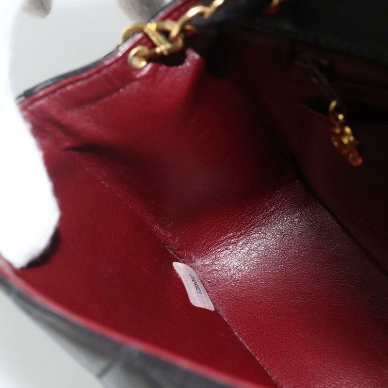 【日本直送】香奈兒 Diana 22 絎縫鏈條包，羊皮材質，黑色，金色雙C標誌，正品 ka3815V-20