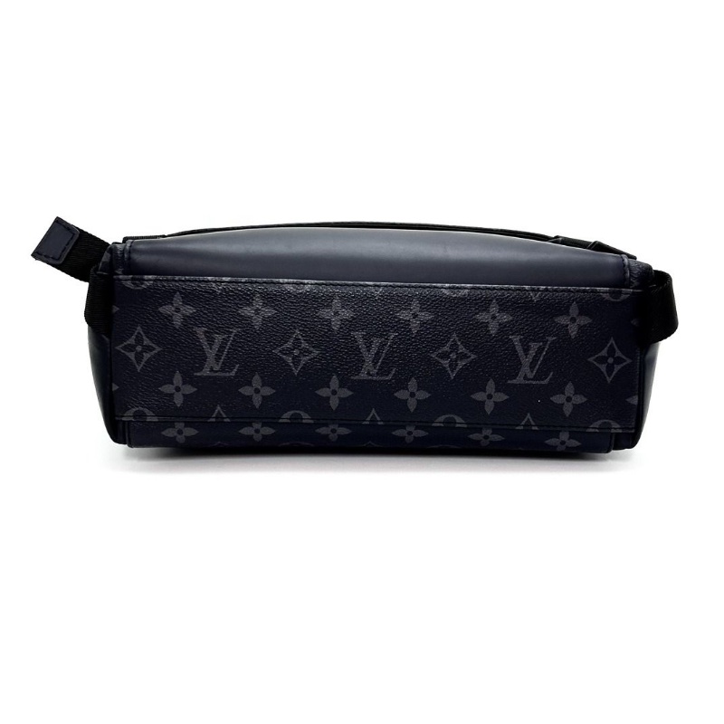 LV voyager系列黑花銀扣肩背斜背郵差包28*22*10  9新 配件塵袋購證-2