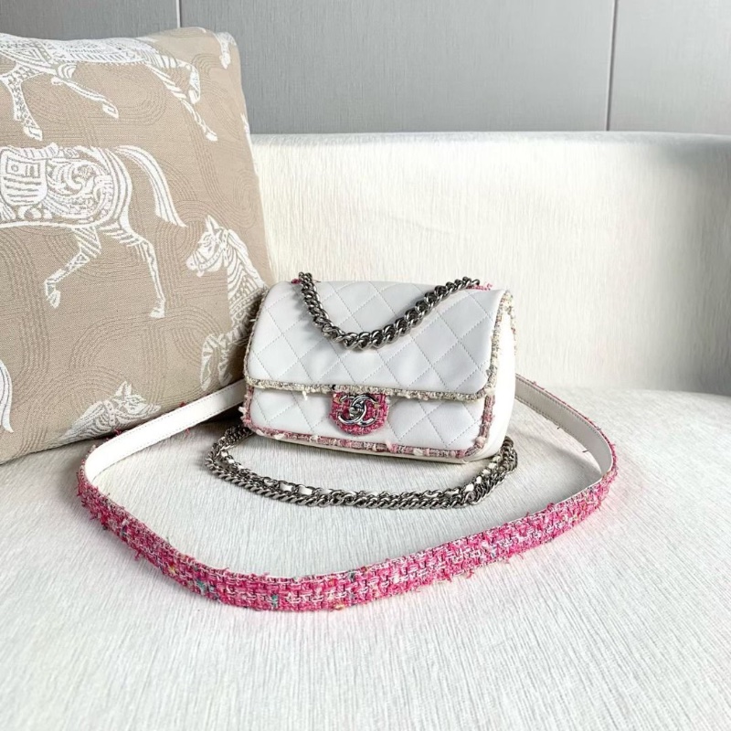 Chanel 季節款彩色毛呢邊CF羊皮拼毛呢 白銀 白色銀扣22*15*6 9新 配件塵袋保卡-7