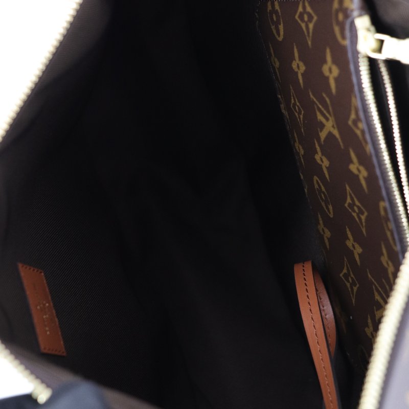 Louis Vuitton loop hobo-9