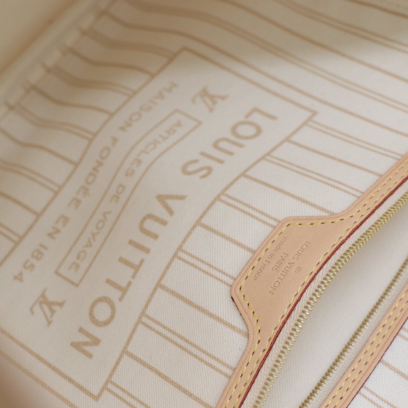 Louis Vuitton 白色棋盤格-10