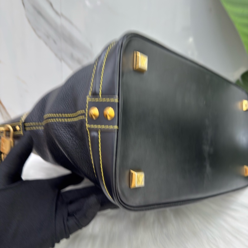 Louis Vuitton • Suhali蘇哈里系列山羊皮貝殼手提包-7