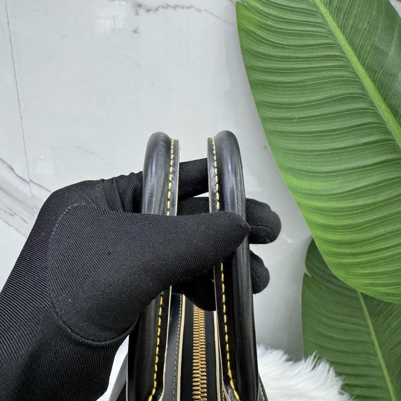 Louis Vuitton • Suhali蘇哈里系列山羊皮貝殼手提包-9