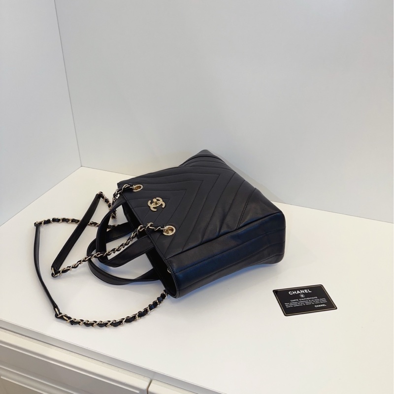 Chanel 香奈兒 黑色淡金V紋牛皮-7