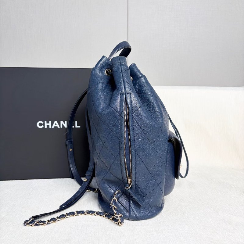 Chanel Daily Round後背包深藍色 金扣 牛皮24*33*12 98新配件塵袋-4