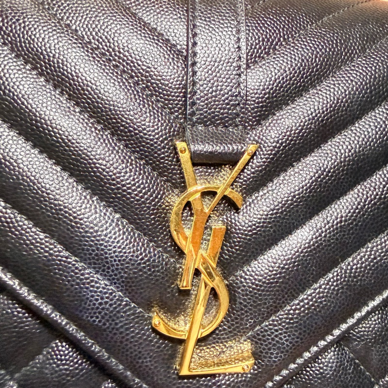 YSL 近全新 金扣 Envelope魚子醬信封包 中型-6