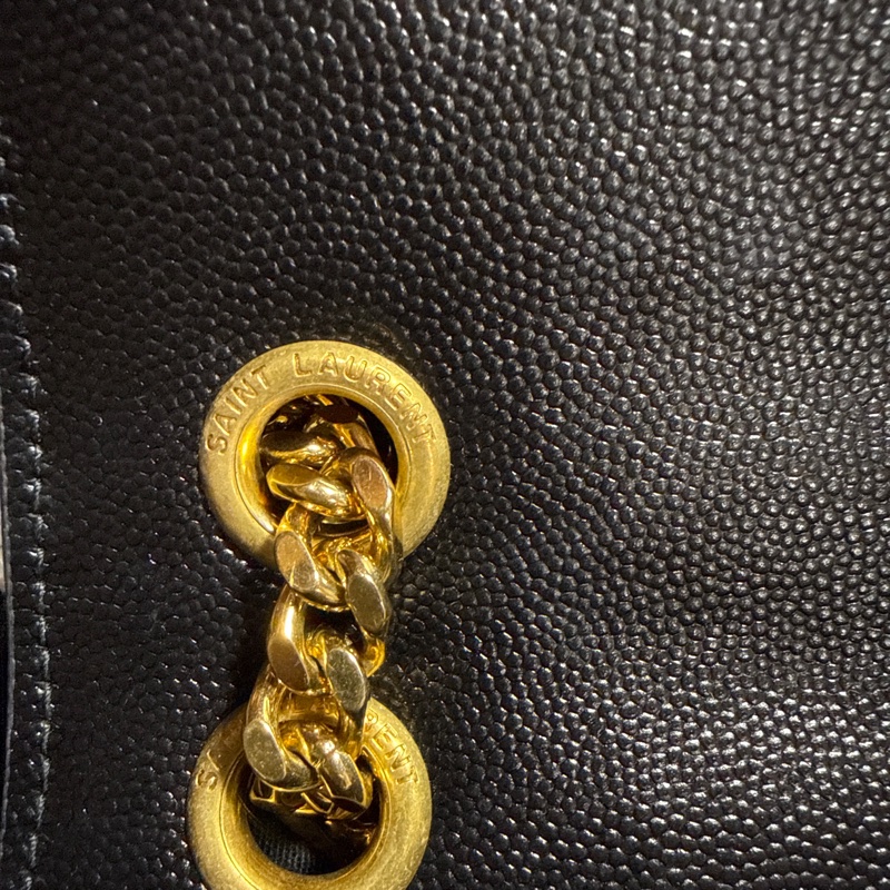 YSL 近全新 金扣 Envelope魚子醬信封包 中型-13