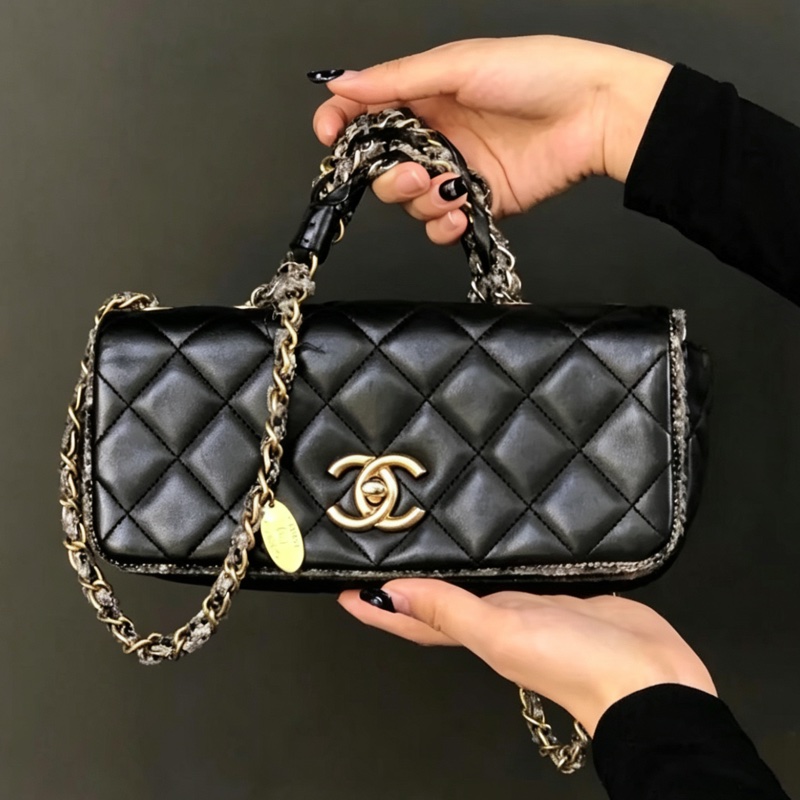 CHANEL香奈兒黑金毛尼菱格滾邊法棍包稀有款難得釋出⚠️-0