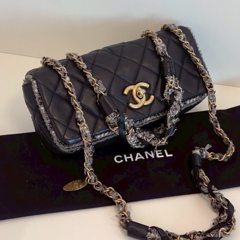 CHANEL香奈兒黑金毛尼菱格滾邊法棍包稀有款難得釋出⚠️-12