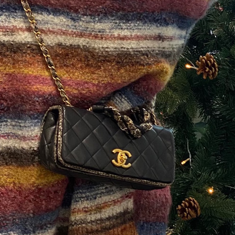 CHANEL香奈兒黑金毛尼菱格滾邊法棍包稀有款難得釋出⚠️-30