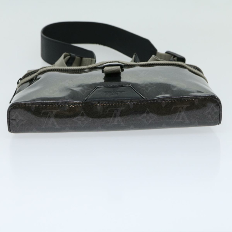 【日本直送】路易威登 (LOUIS VUITTON) Eclipse Glaze Messenger PM 肩背包 灰色 M52218 LV Auth 30549SAV-4