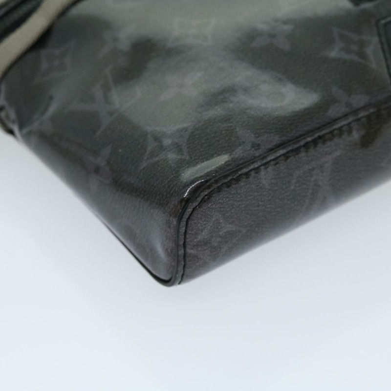 【日本直送】路易威登 (LOUIS VUITTON) Eclipse Glaze Messenger PM 肩背包 灰色 M52218 LV Auth 30549SAV-14