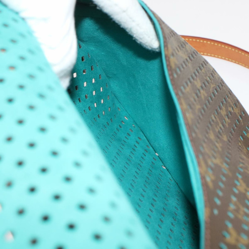 【日本直送】路易威登 Monogram Perfo Saumur 30 肩背包 M93998 LV 正品 49620SAV-28