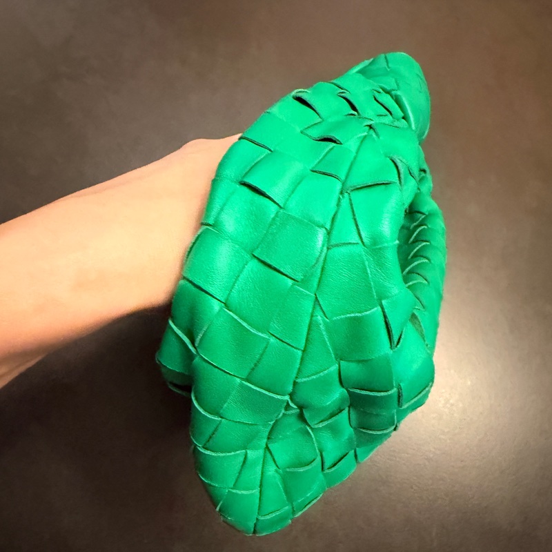 BOTTEGA VENETA 小牛皮 MINI Jodie 手提包 Bv綠-9