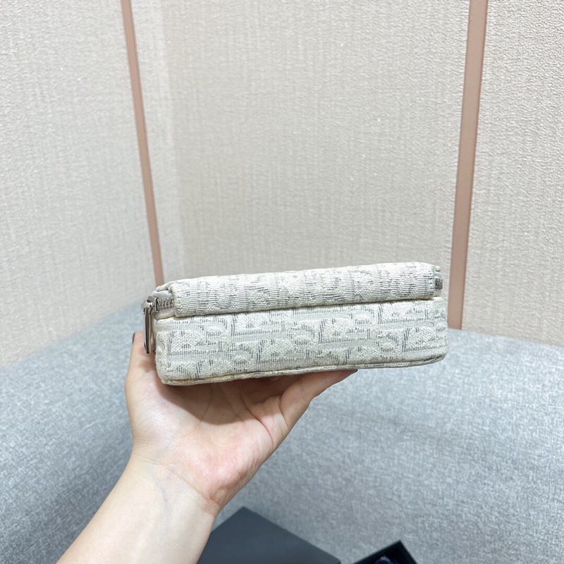 98新dior白色字母印花帆布斜挎包，男女同款-2