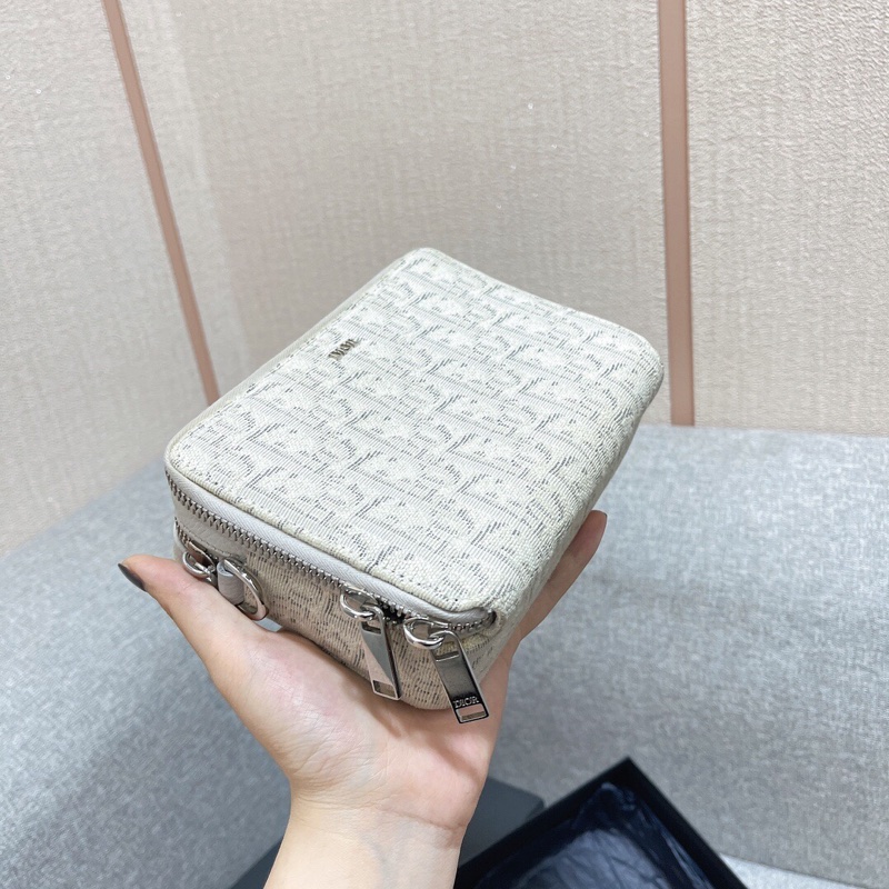 98新dior白色字母印花帆布斜挎包，男女同款-3