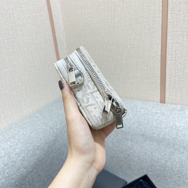 98新dior白色字母印花帆布斜挎包，男女同款-4