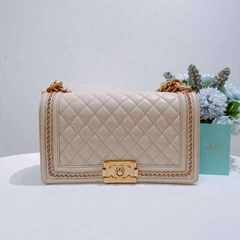 TW4819 Chanel 香奈兒中號特別版 leboy 羊皮 杏色金扣Boy Shoulder Bag Medium Lambskin