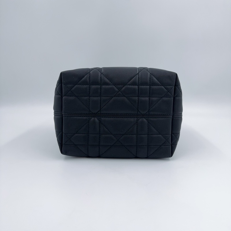 DIOR黑色Toujours小號直式手提側背包（全新商品！）-15