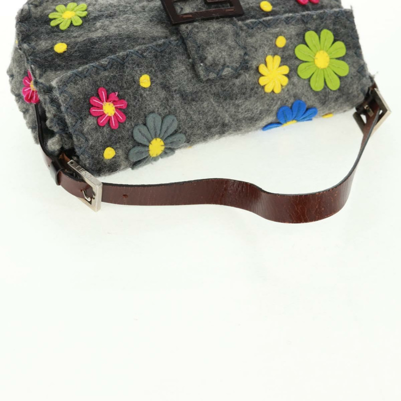 【日本直送】FENDI 花卉圖案 Mamma Baguette 單肩包 羊毛 灰色 銀色 正品 168312SAV-6