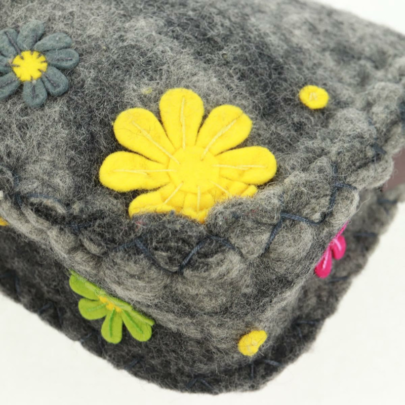 【日本直送】FENDI 花卉圖案 Mamma Baguette 單肩包 羊毛 灰色 銀色 正品 168312SAV-16