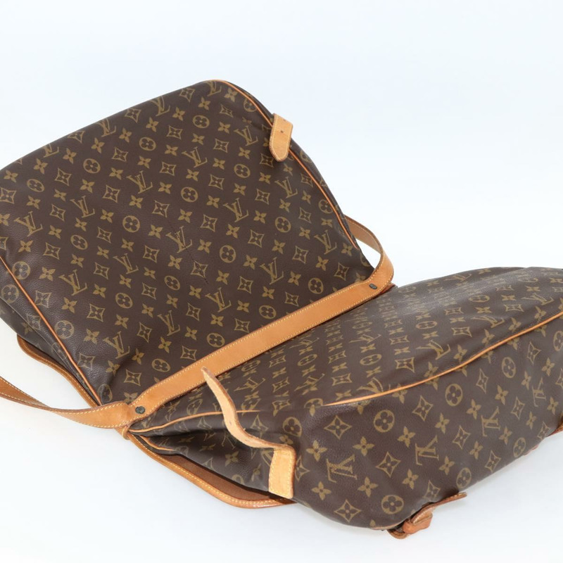 【日本直送】路易威登 Monogram Saumur 43 肩背包 M42252 LV Auth 166833A-17