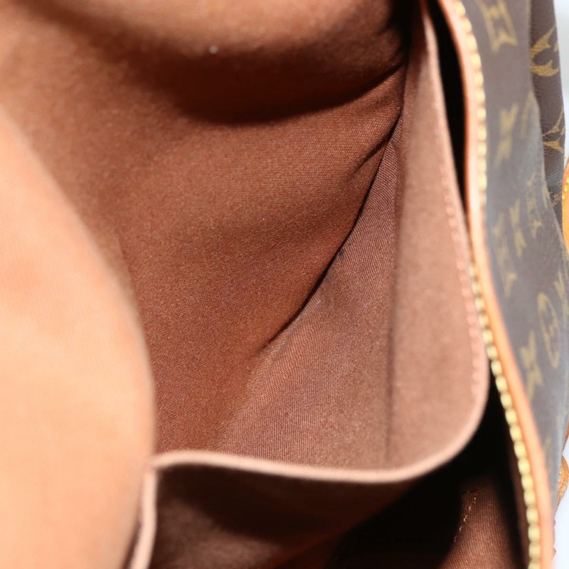 【日本直送】路易威登 Monogram Saumur 43 肩背包 M42252 LV Auth 166833A-23