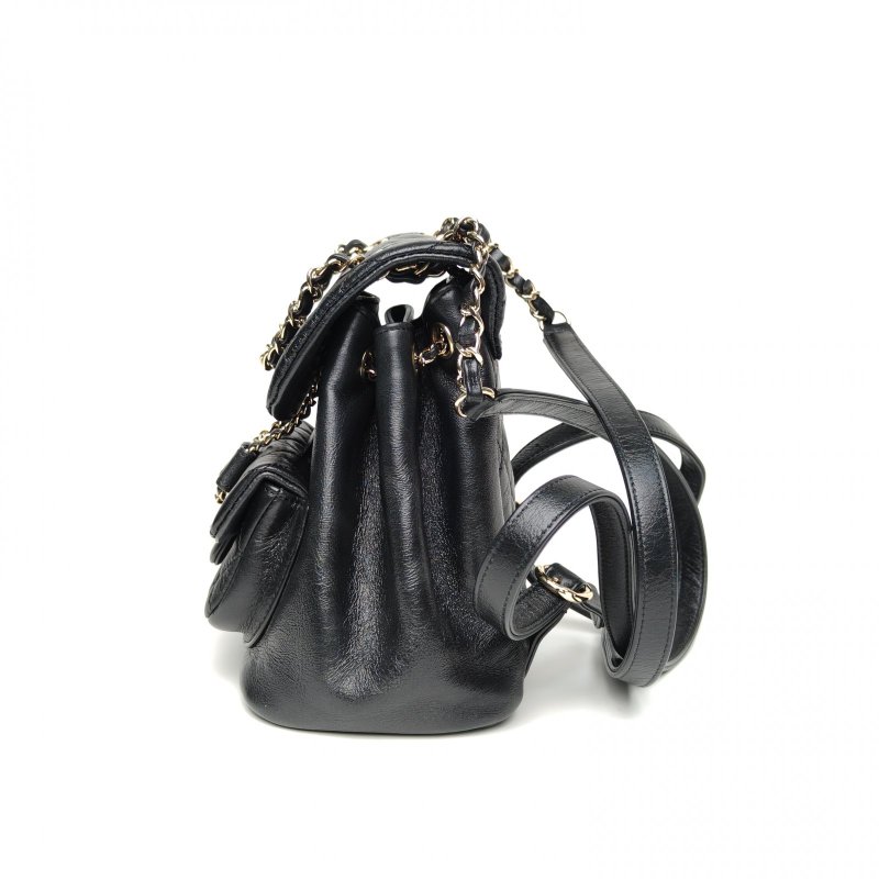 CHANEL Duma抽繩口蓋雙肩包單口袋小號黑色牛皮晶片淺金扣肩背包-1