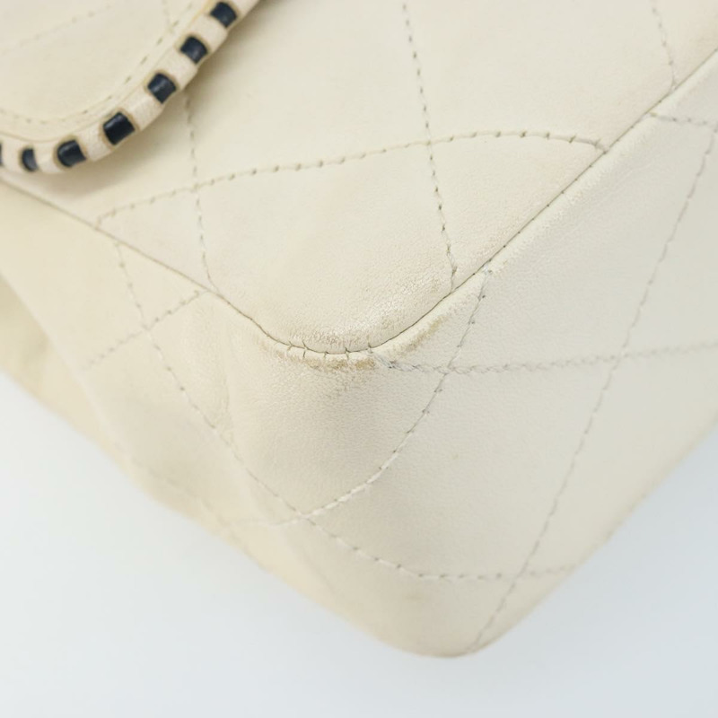 【日本直送】香奈兒 Matelasse 25 鏈條肩背包 白色 皮革 金色 CC 標誌 Auth 168320V-13